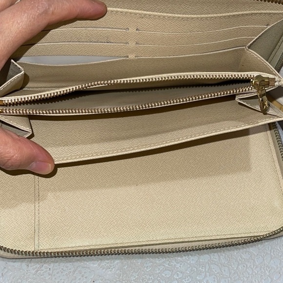 Louis Vuitton Travel wallet organizer(CA1191) - Picture 8 of 16